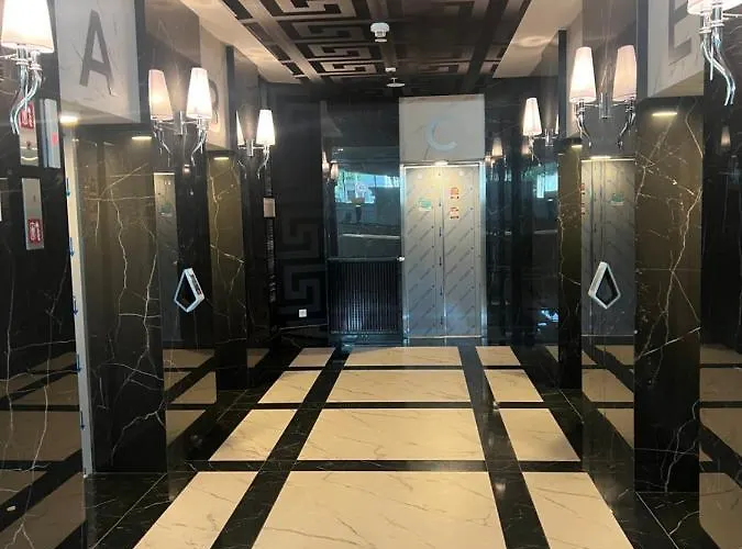 アパート Vip Locum Hanza