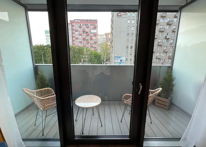 Vip Locum Hanza アパート